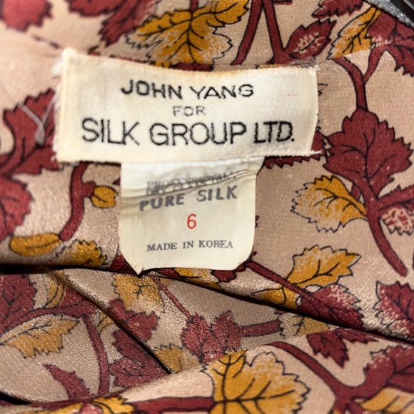 Pure silk women’s dress comes with belt - Picture 1 of 3